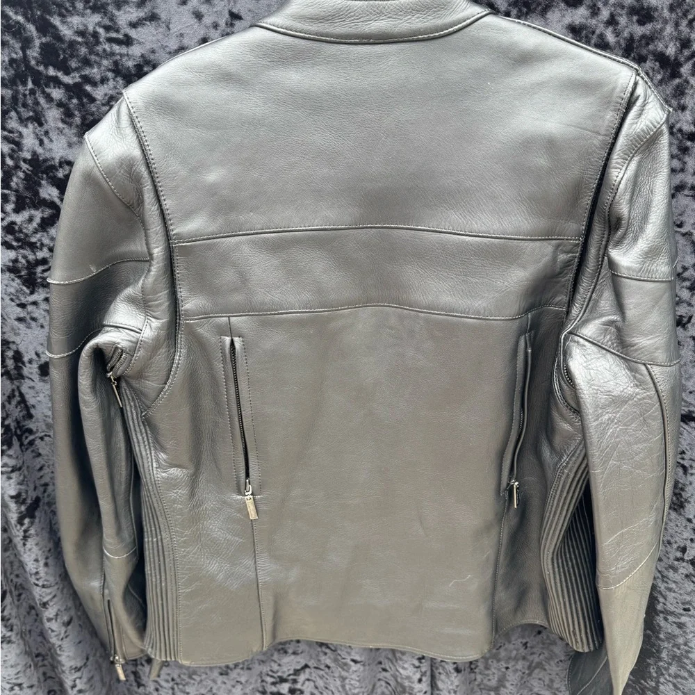 Women's Black Leather Jacket - Picture 8 of 10